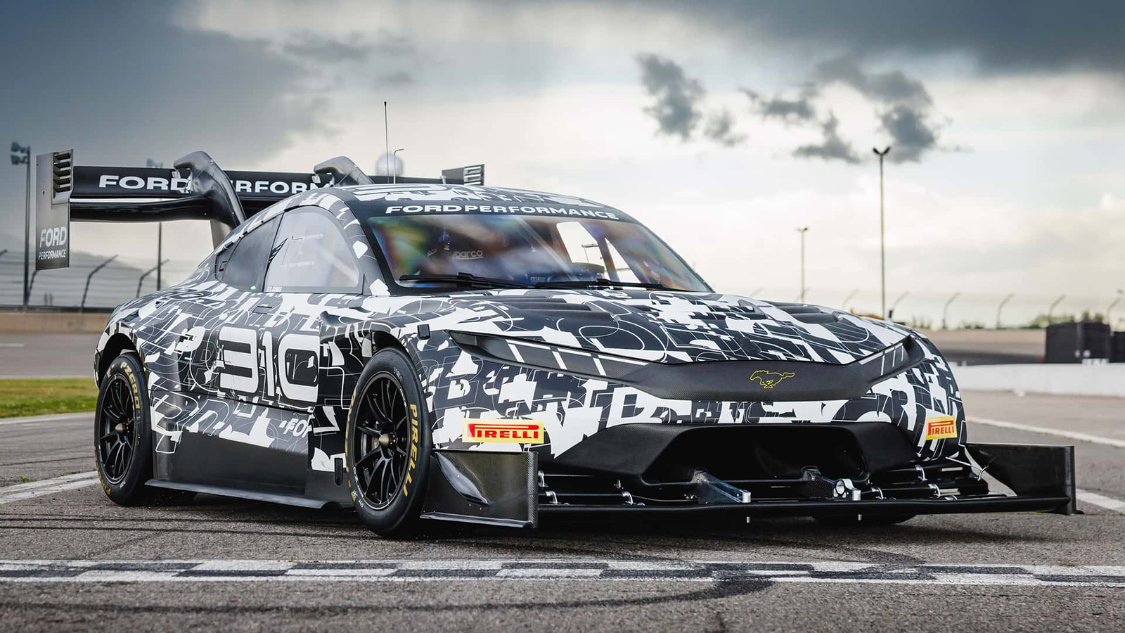 Η Ford ετοίμασε μία ειδική Mustang Mach-E για το Pikes Peak 